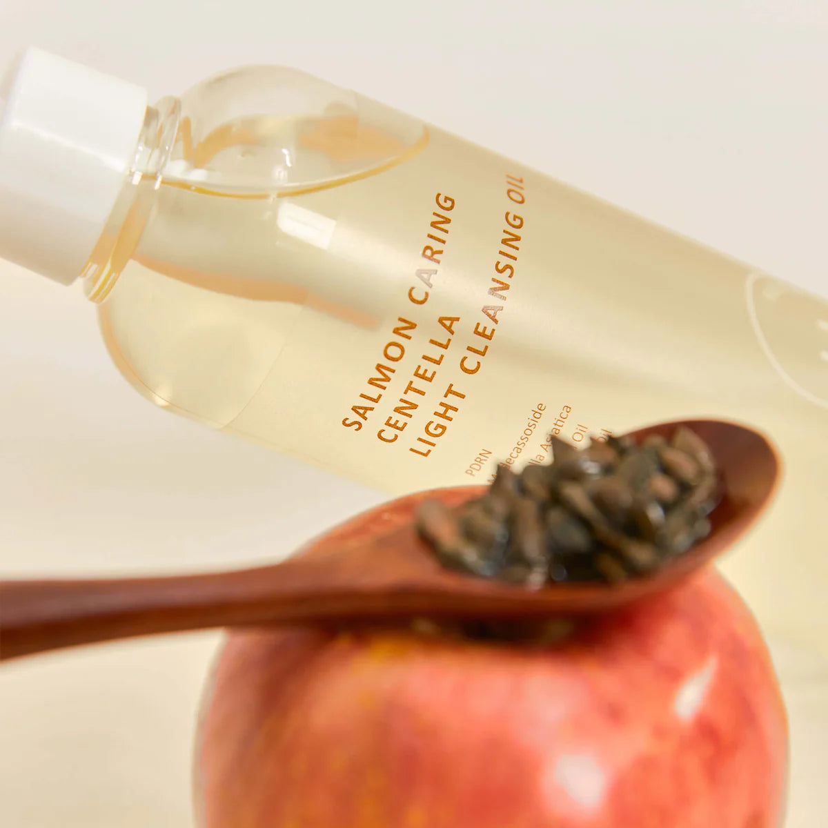 Salmon Caring Centella Light Cleansing Oil